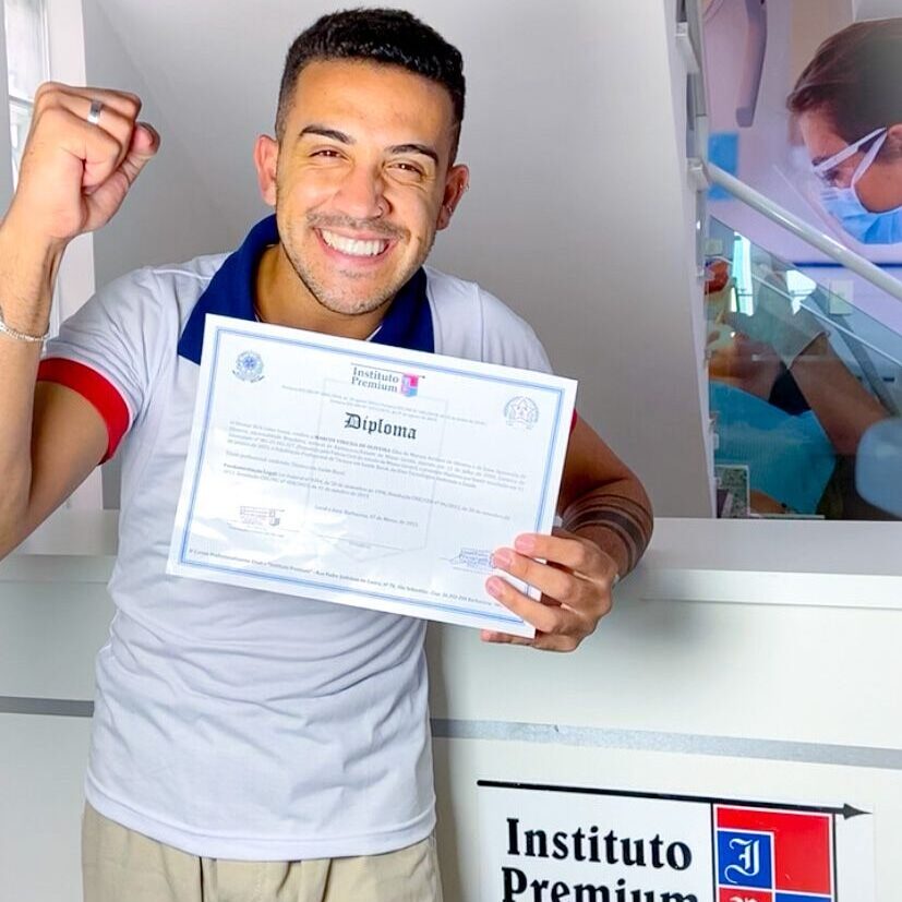 aluno com certificado