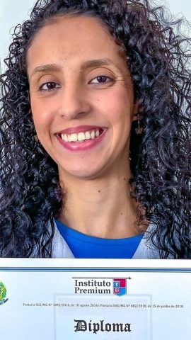 aluna curso de auxiliar em saúde bucal com certificado